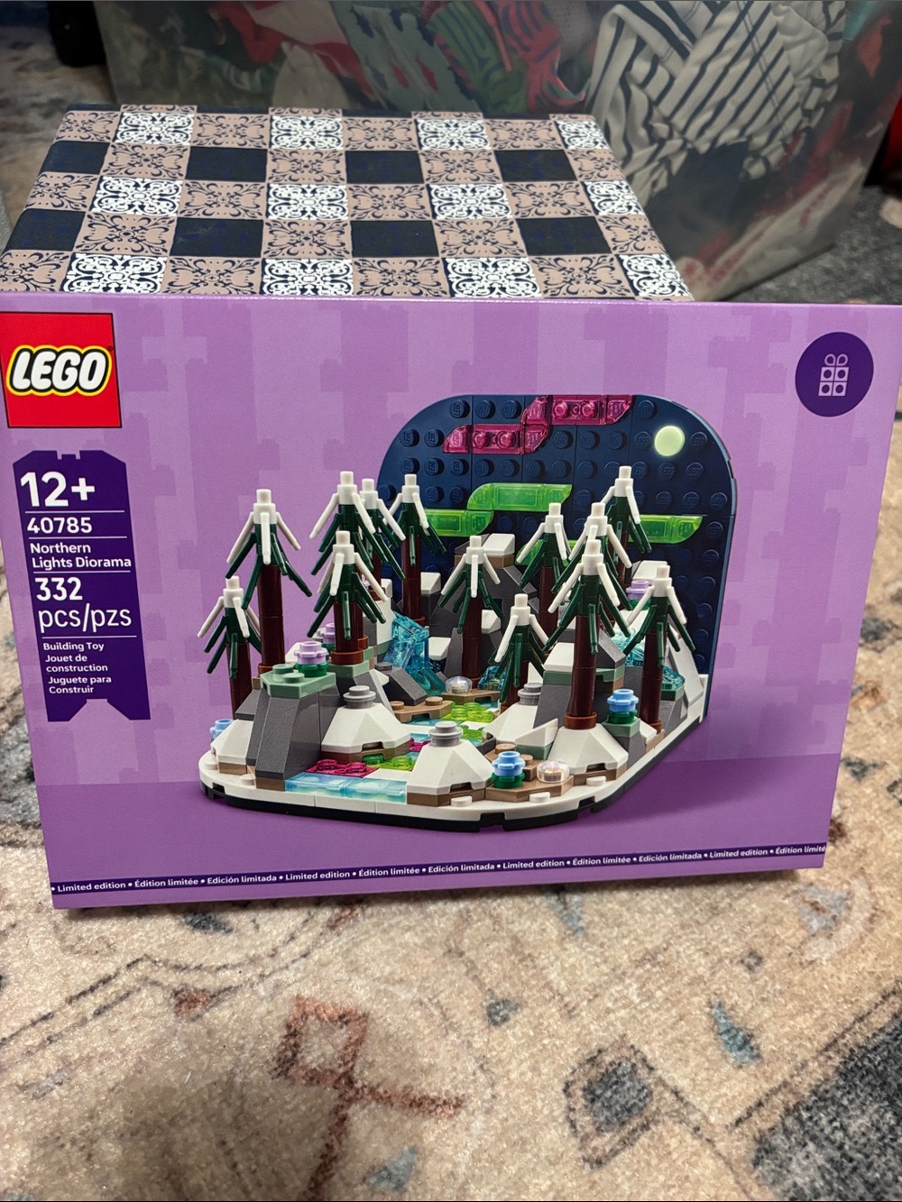 New and unopened!LEGO Purple Northern Lights Diorama